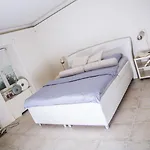 8 Μπρνο